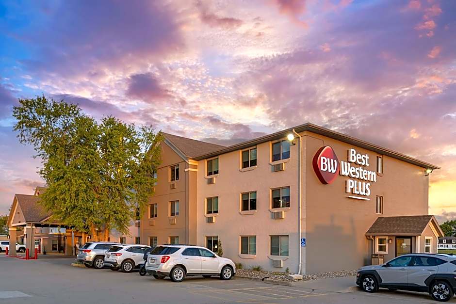 Best Western Plus Altoona Inn