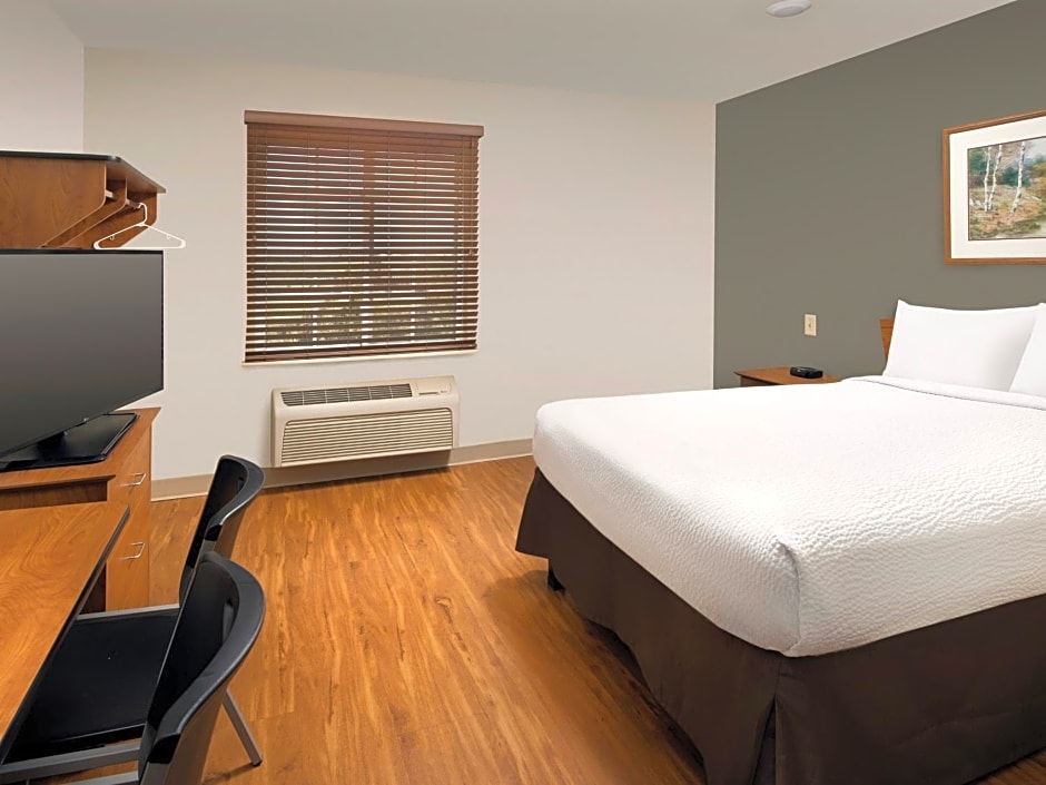 Extended Stay America Select Suites - Indianapolis - Greenwood