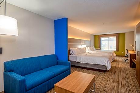 Suite with Two Queen Beds