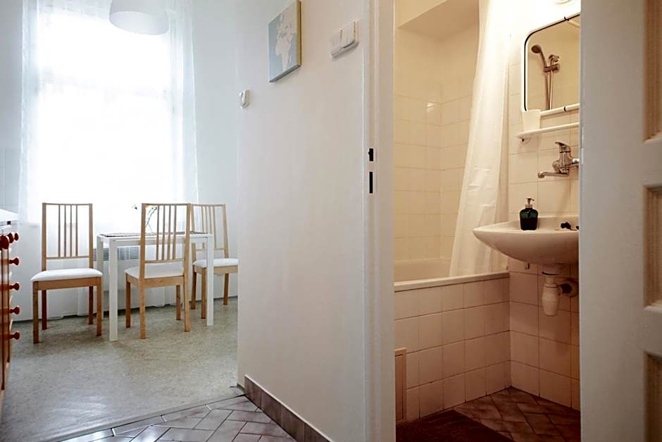 Angel City Aparthotel