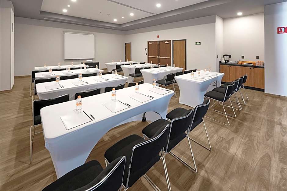 City Express Plus by Marriott Ciudad de Mexico Interlomas