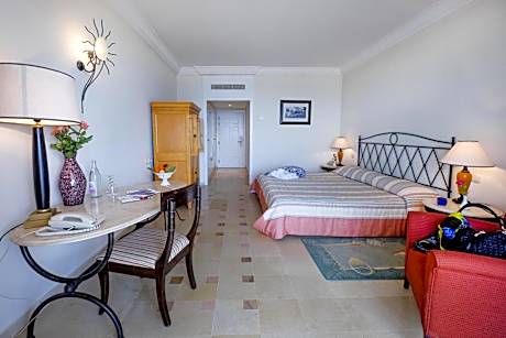 Triple Room with Garden View