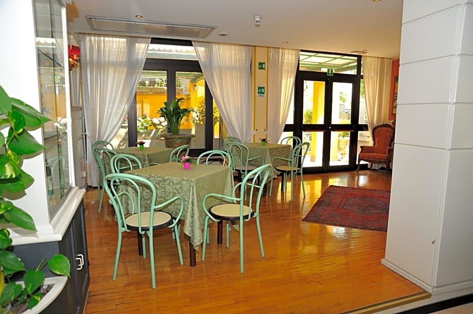 Hotel Salus