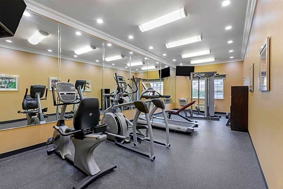 Best Western Plus Wasco Inn & Suites