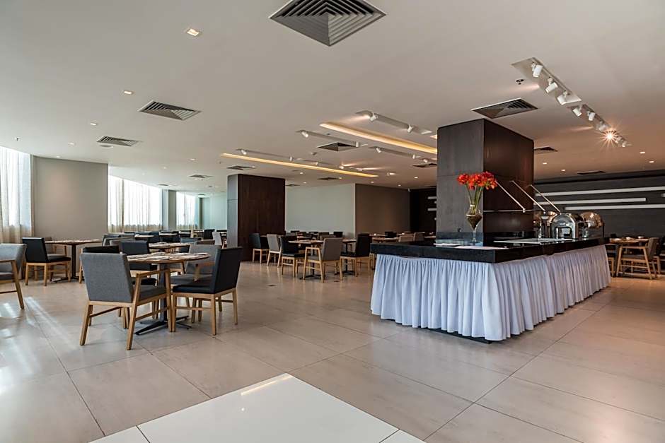 Americas Barra Hotel