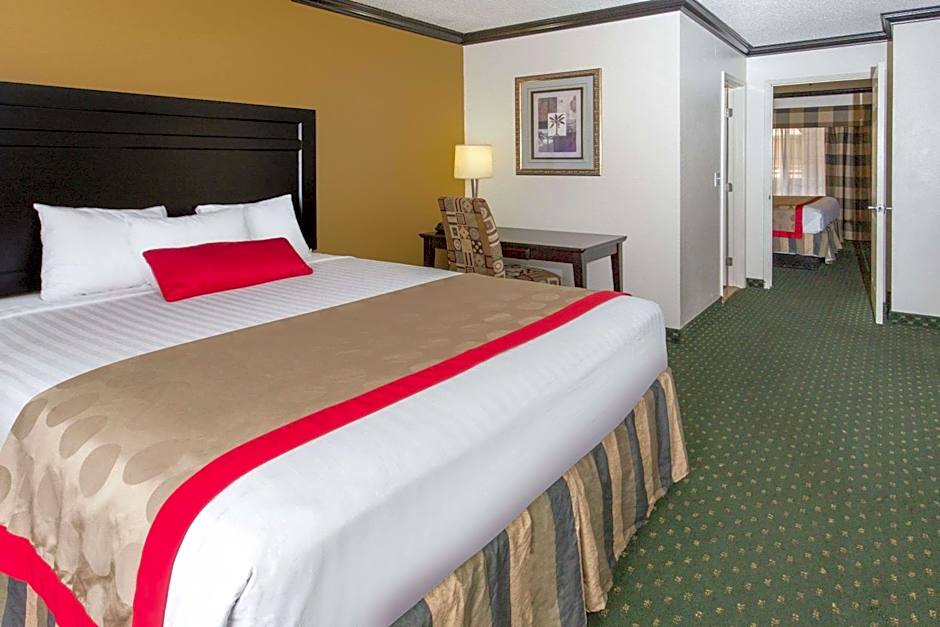 Ramada by Wyndham Ontario