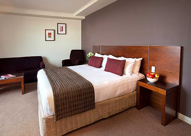 Foto 1 dari 2 — 1 Queen Bed