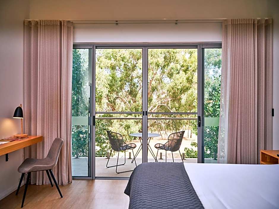 Maya Maya at Mandoon Estate