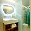 Hotel Cocoplum Beach