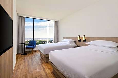 Deluxe Twin Room with City View