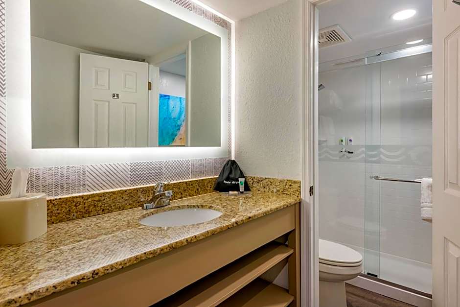 Dolphin Sands Clearwater Beach, an Ascend Collection Hotel