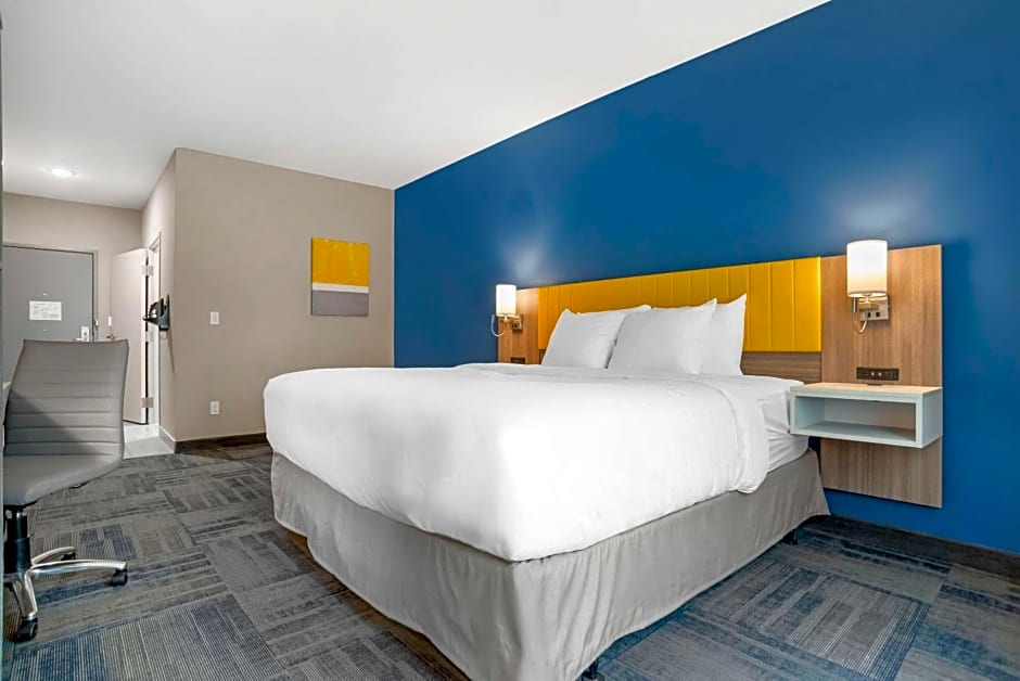 Comfort Inn & Suites