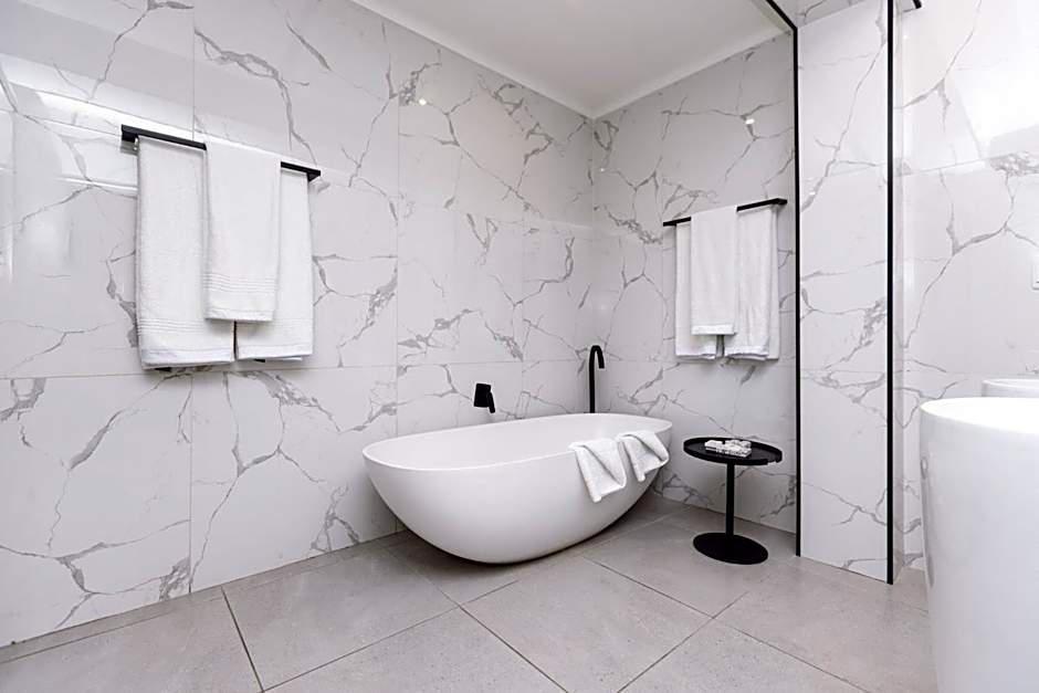 MINT Hotel 84 on Katherine