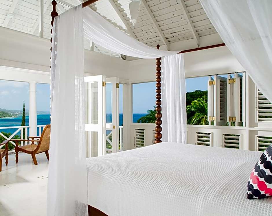 Round Hill Hotel & Villas