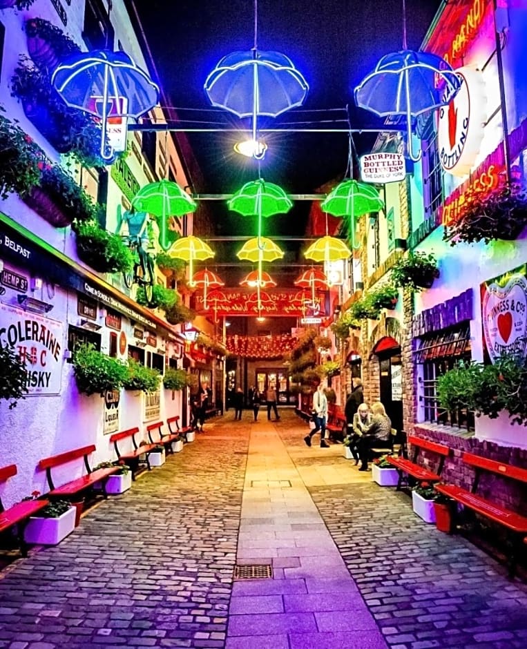 James Clow Bed & Breakfast