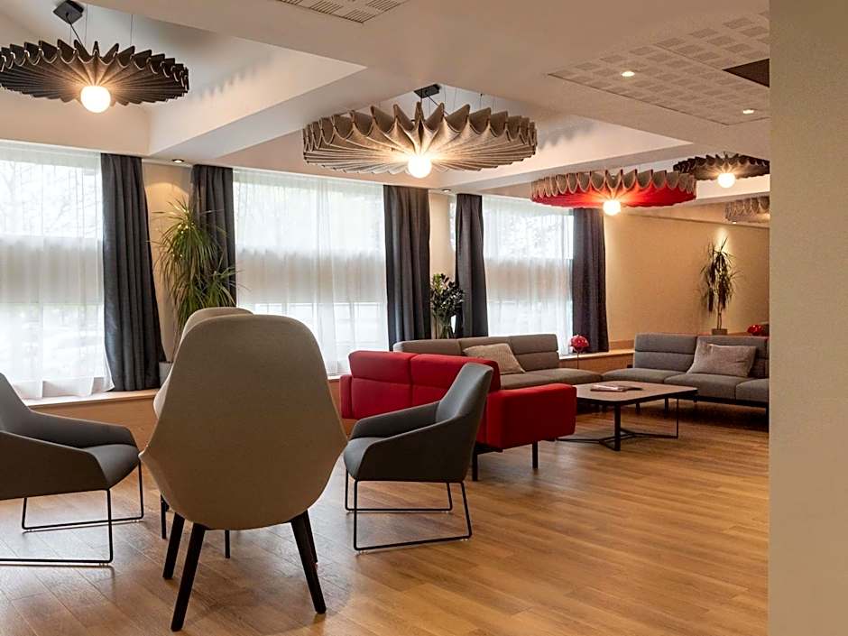 ibis Lyon Est Bron