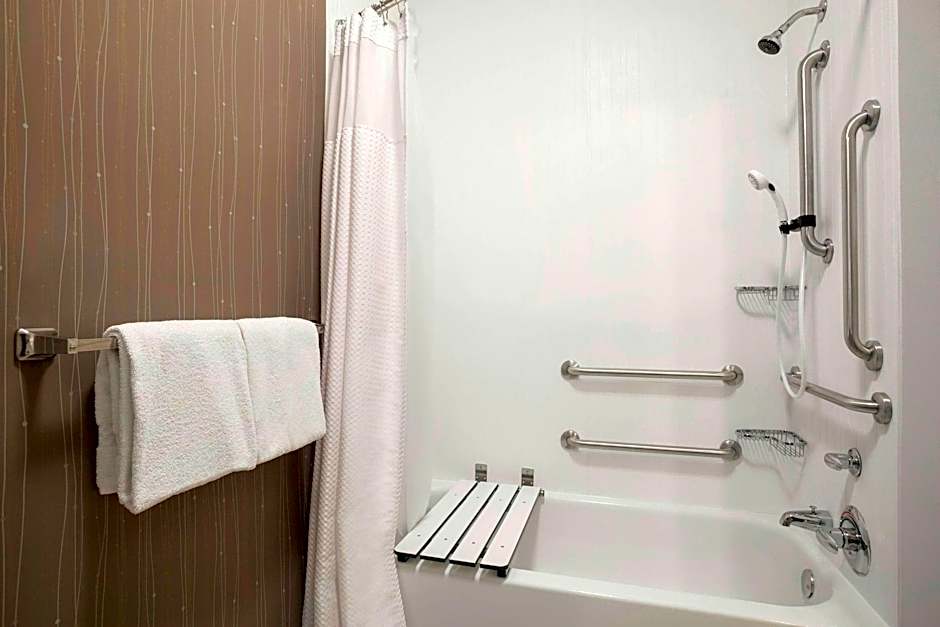 Courtyard by Marriott Champaign