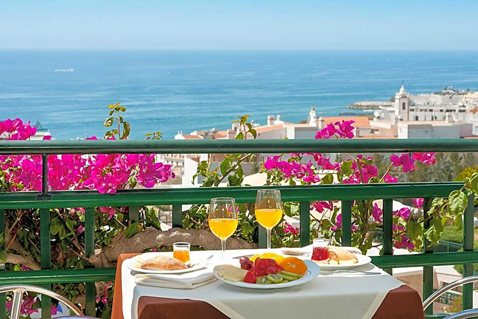 Cerro Mar Atlantico & Cerro Mar Garden