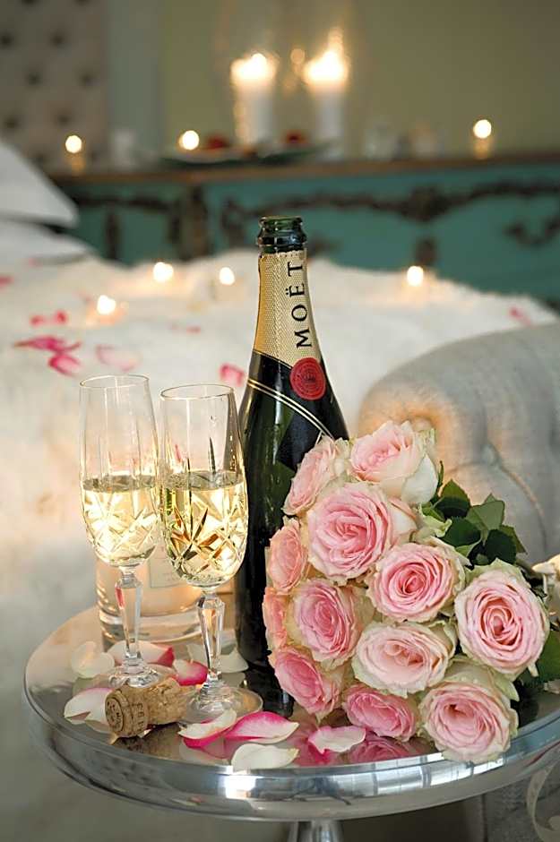 Twelve Apostles Hotel & Spa