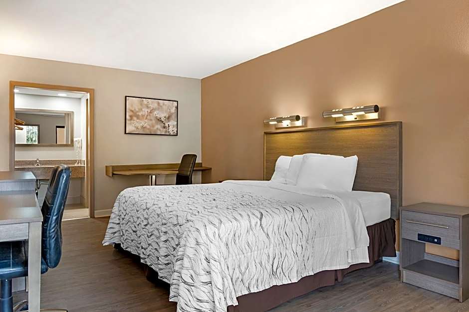 Red Roof Inn Bowling Green