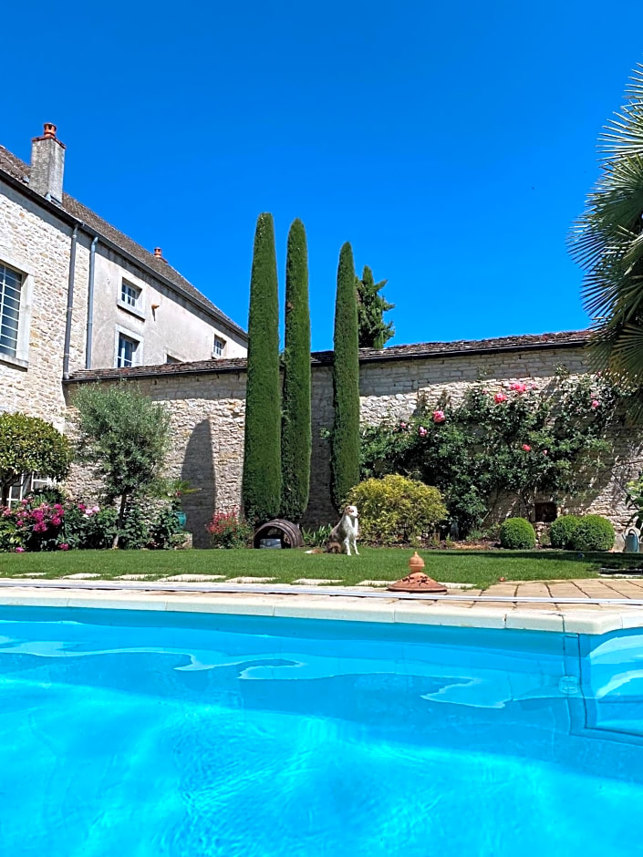 "LE JARDIN" Chambre de charme, piscine à Meursault