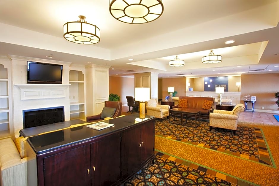 Holiday Inn Express Indianapolis Airport