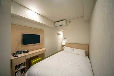 Standard Double Room - Non-Smoking