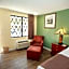 Travelodge by Wyndham Macon West