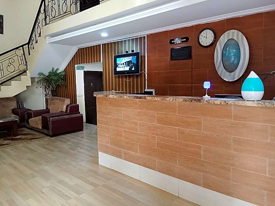 Dreamland Suites