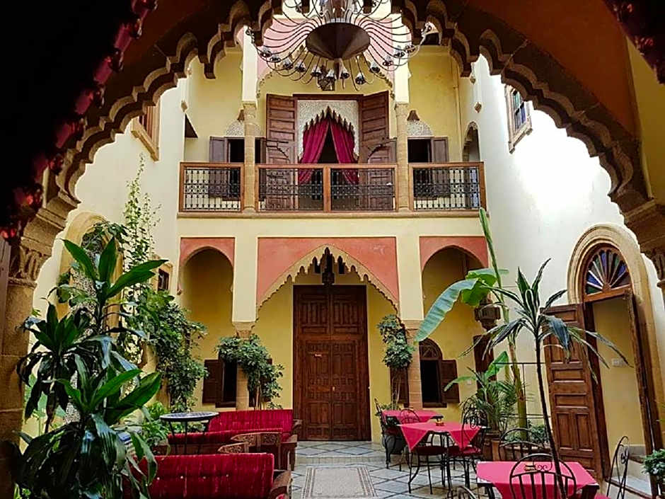 Riad Marlinea