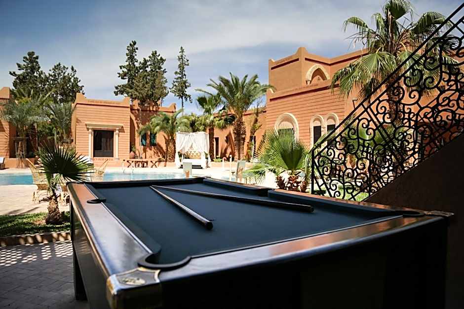 Oscar Hotel by Atlas Studios