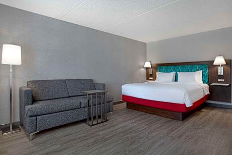 1 King W/Microwv/Fridge Nonsmoking