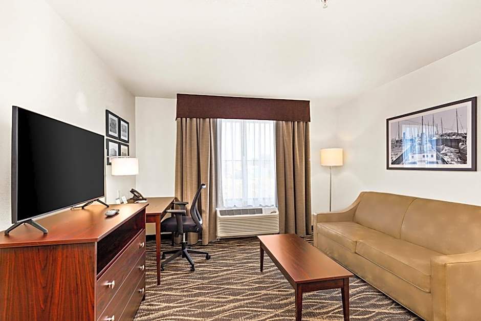 Cobblestone Hotel & Suites - Superior Duluth