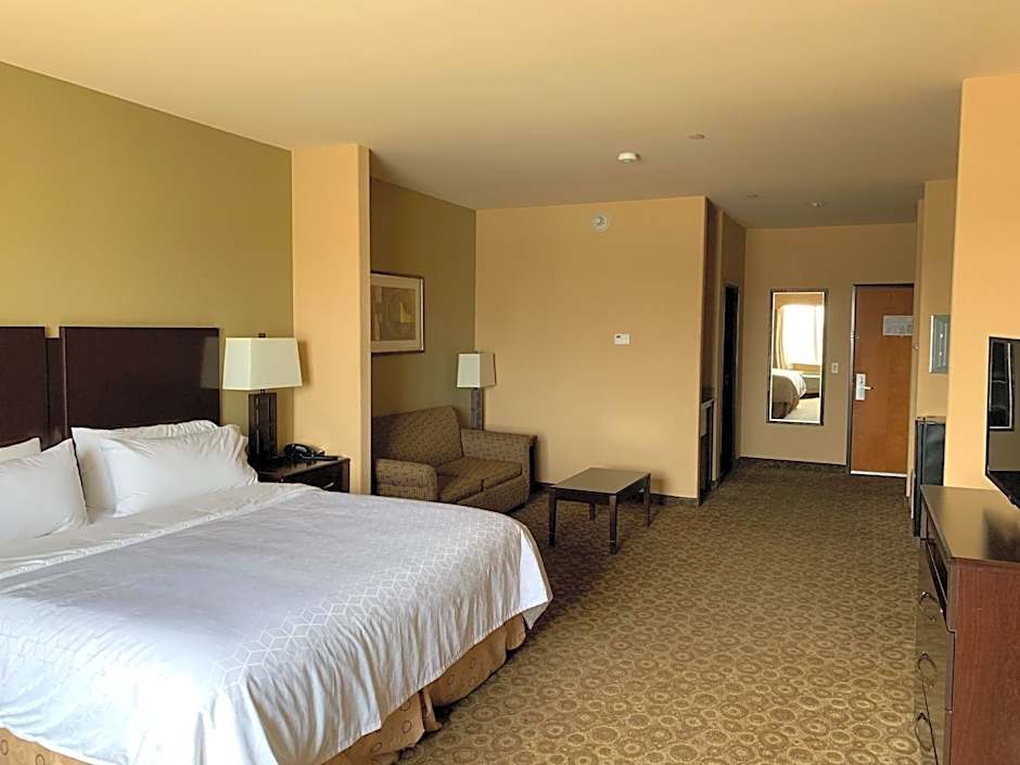 Spark by Hilton Pecos