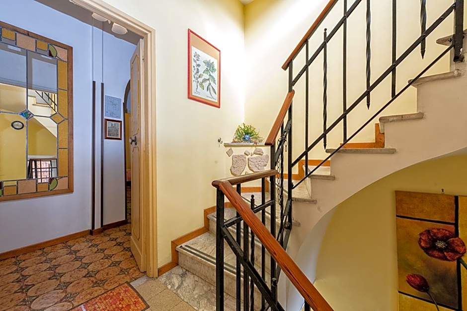 A Vinicius Et Mita Guest House