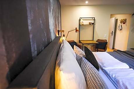 Double Room with Balcony (2 Adults + 1 Child)