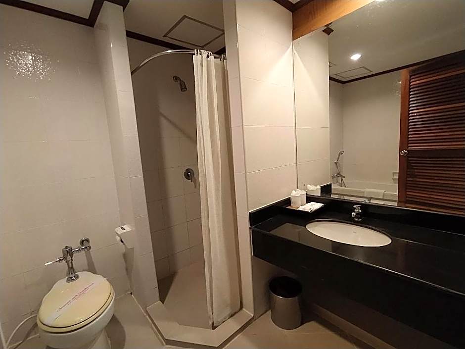 Sing Golden Place Hotel