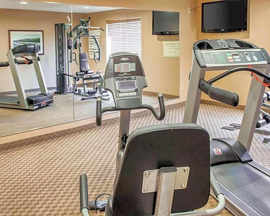 Comfort Suites