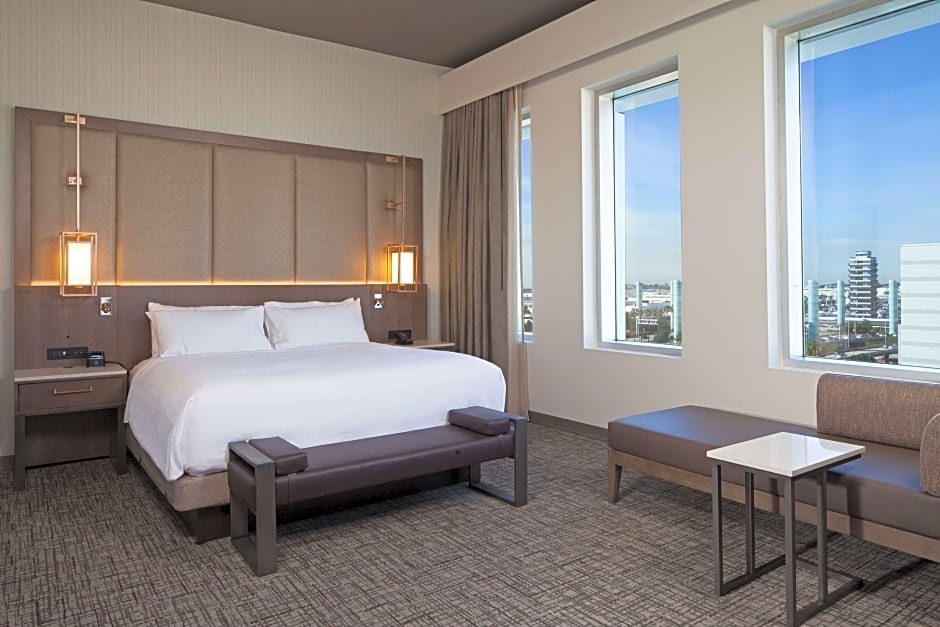 Photo 1 of 5 of Deluxe 1 Bedroom 1 King Bed Suite, Accessible