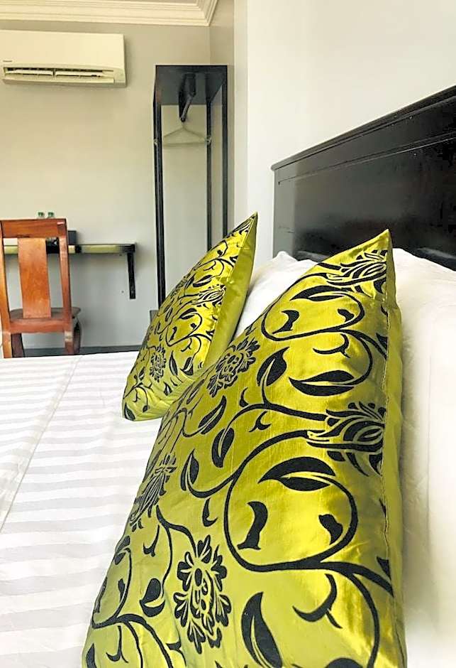 Maison Rivera Guest House