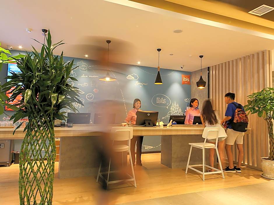 ibis Weinan Normal University Chaoyang Street Hotel