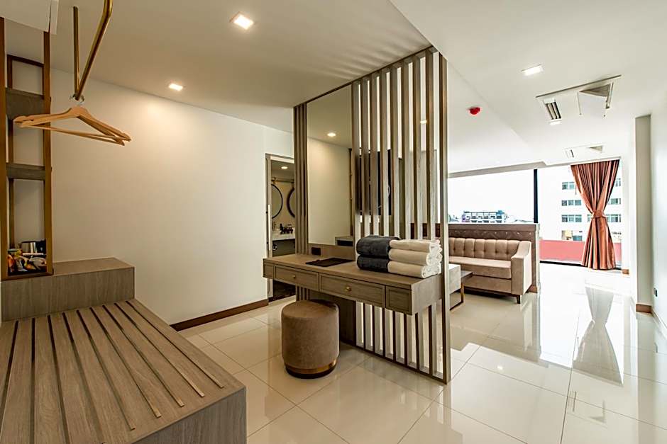 Blackwoods Hotel Pattaya - SHA Extra Plus