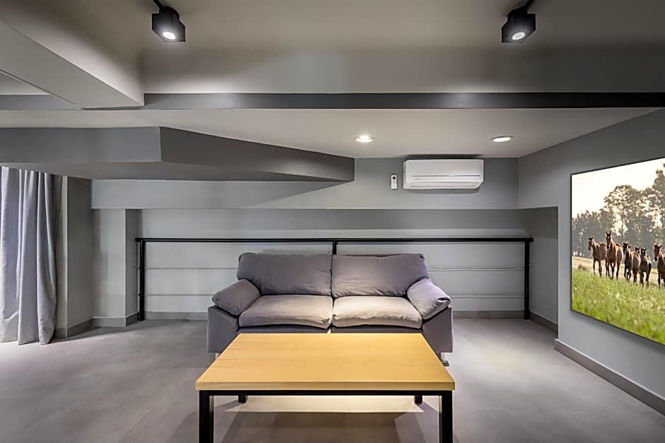 Milhouse Hostel Avenue