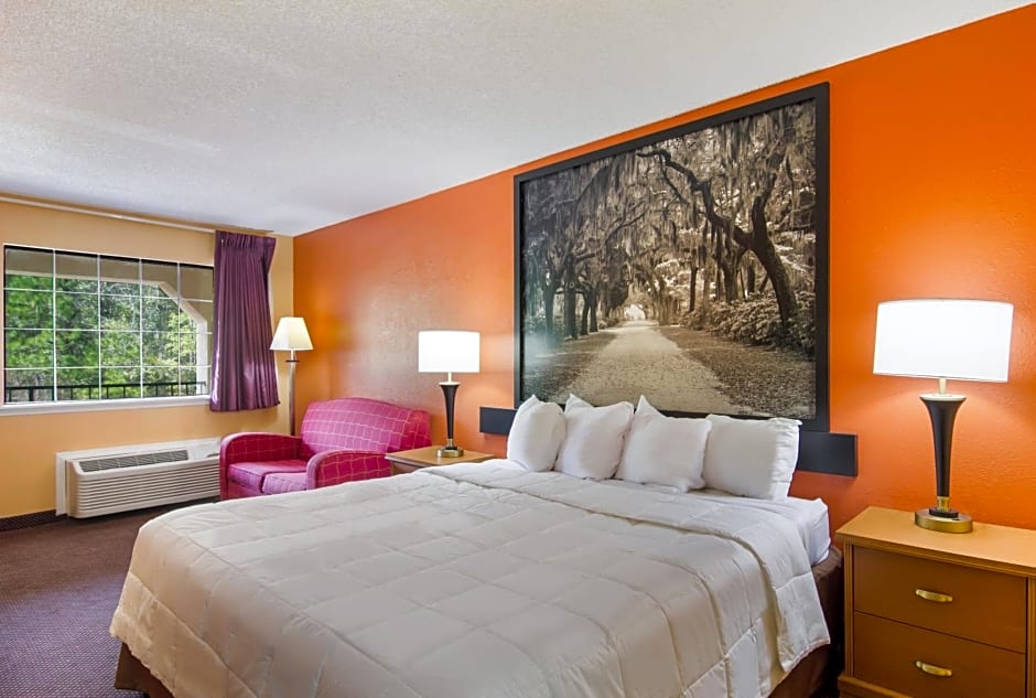 Americas Best Value Inn Darien
