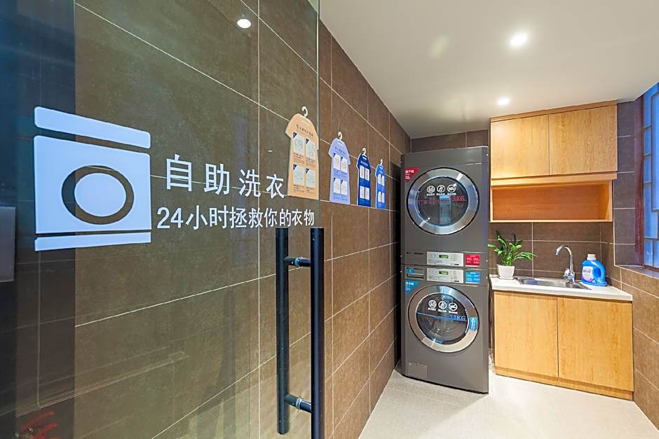 Hanting Express Jinan Daguanyuan Wanda – Jinan, WV