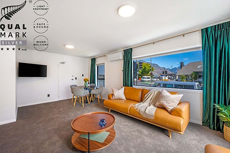 Luxe Suites & Apartments
