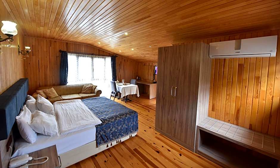 Photo 1 of 5 of 1 Double Bed with Sofabed Suite