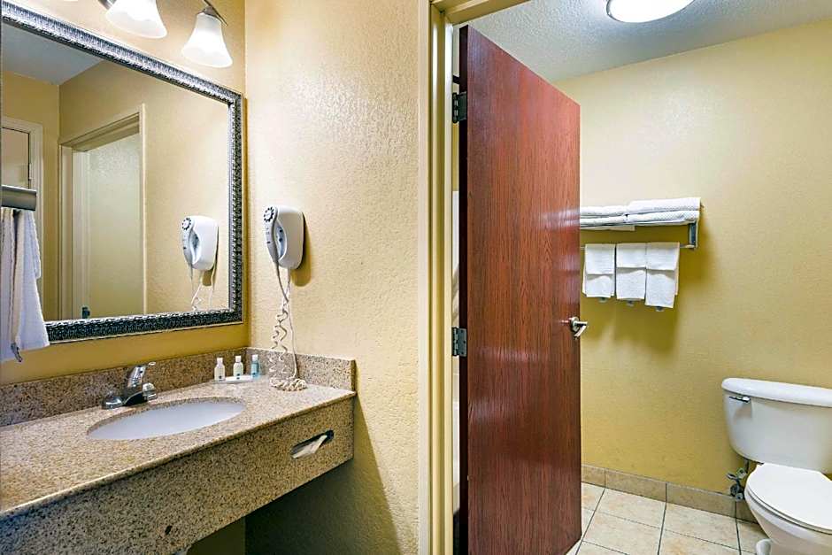 Quality Inn Des Moines North