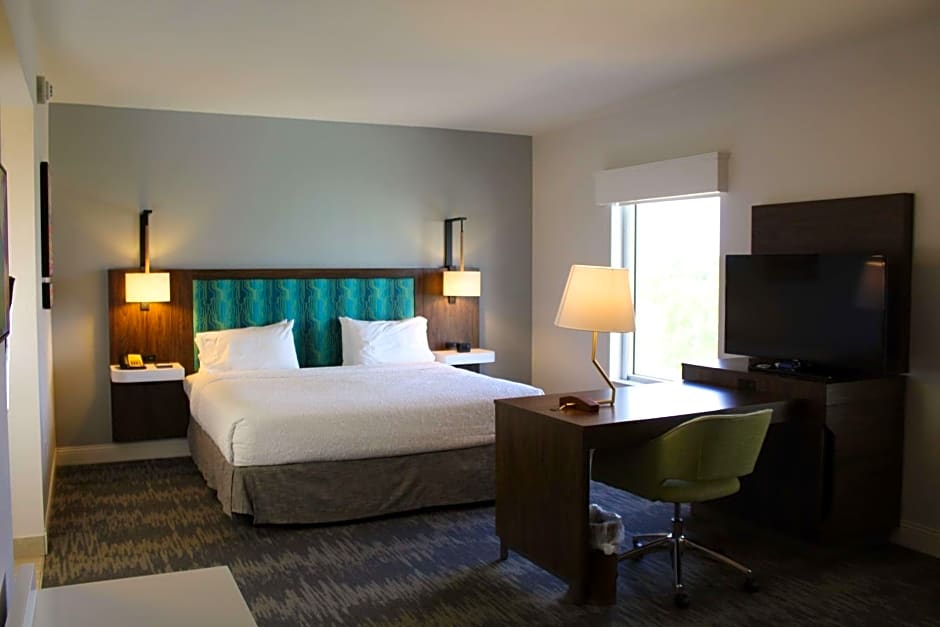 Hampton Inn By Hilton & Suites Sarasota/Bradenton-Airport