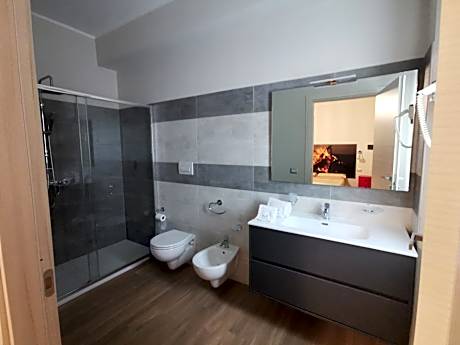 Double Room with Private Bathroom